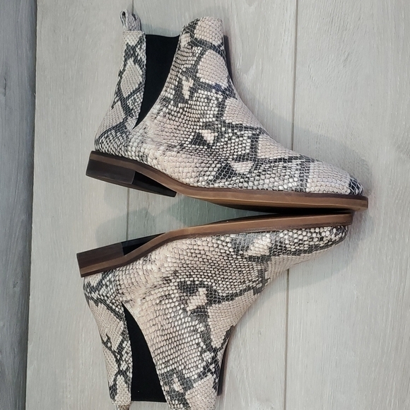 NEW Lucky Brand Womens Haylia Animal print Ankle boots shoes sz 9M - Picture 10 of 14